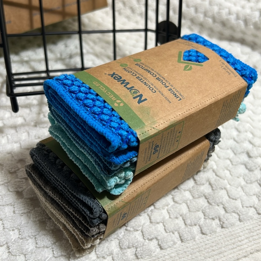 New Norwex Blue and Gray Counter Cloth Set with Holder - Picture 2 of 10